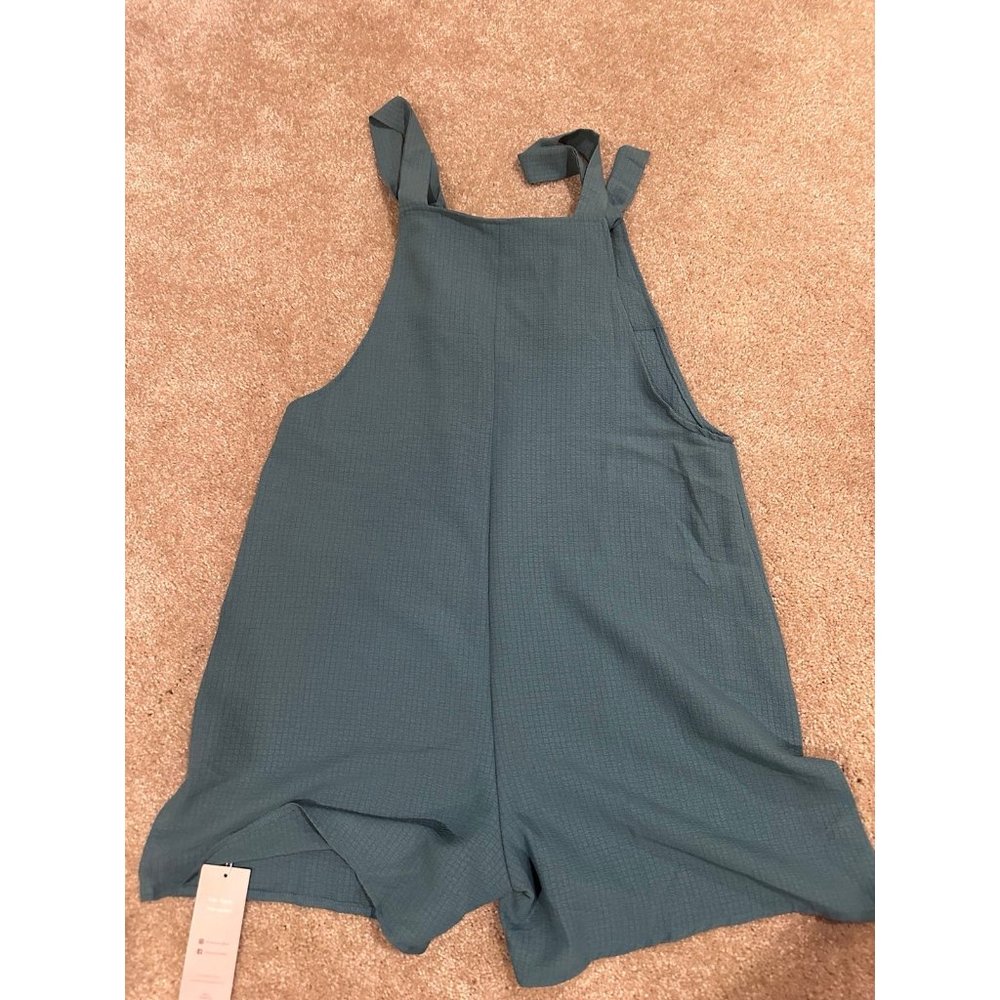 Romper - Picture 2 of 2